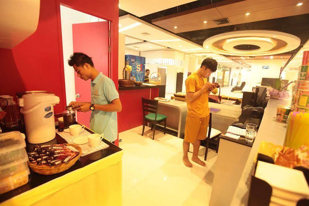 Capsule Hostel Patong Exterior photo